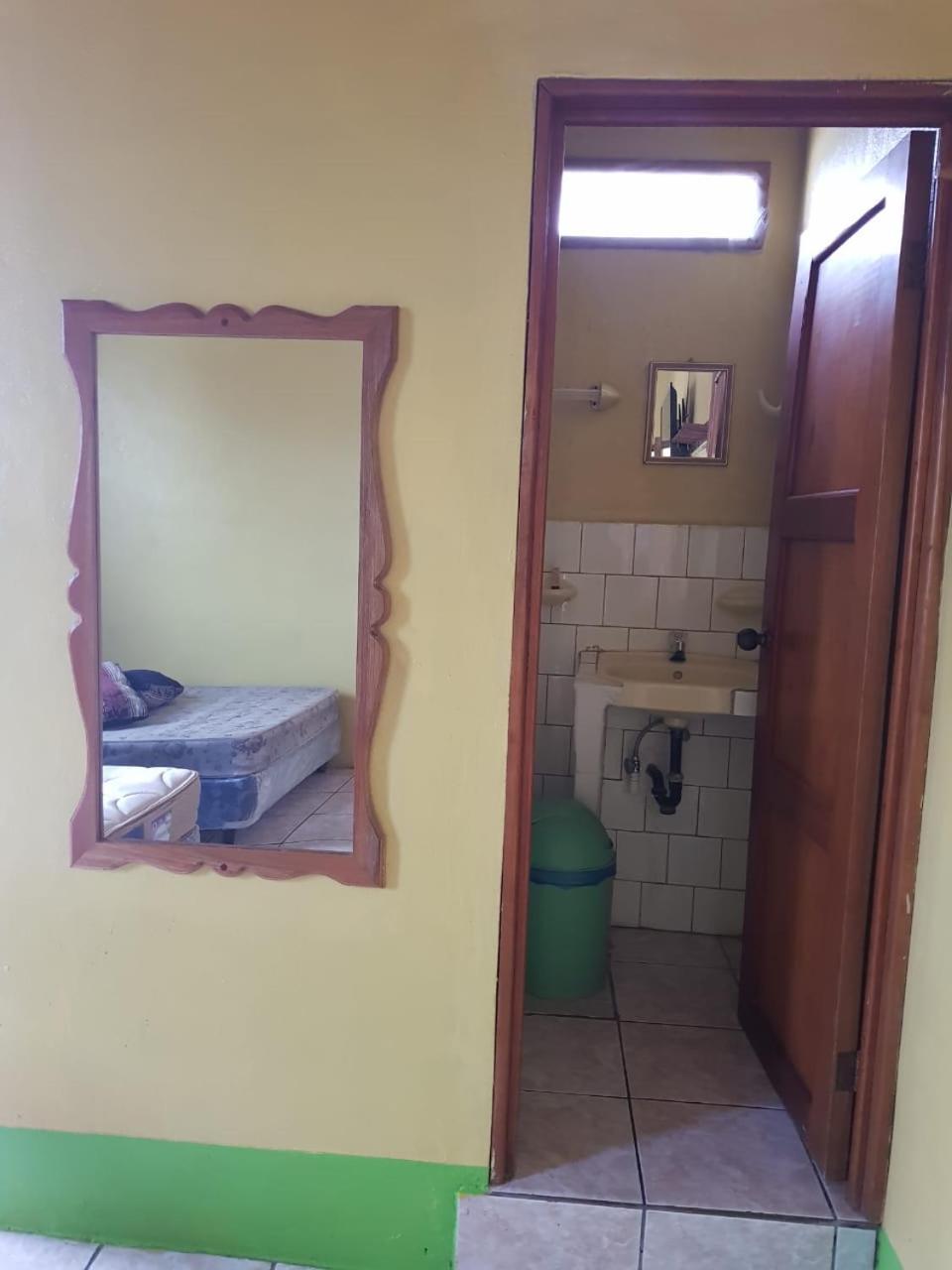 Hotel Posada Tayazal 플로레스 외부 사진